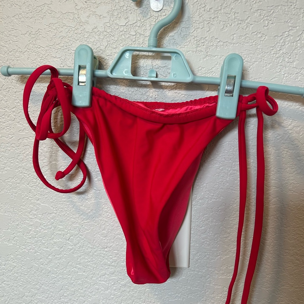 Red Bikini Set - Picture 3 of 4